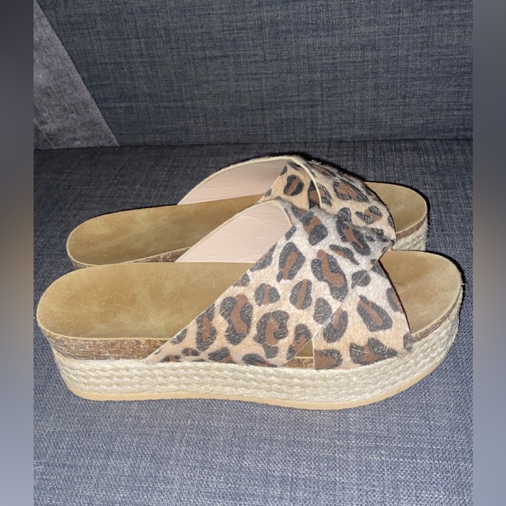 PLATFORM SANDALS